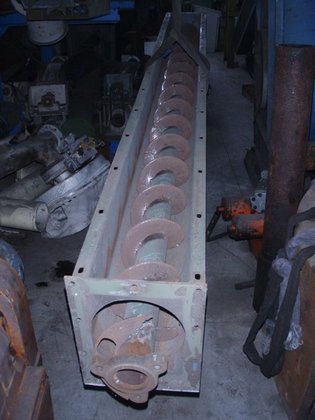 スクリューコンベア 2770 mm、Ø 170 mm