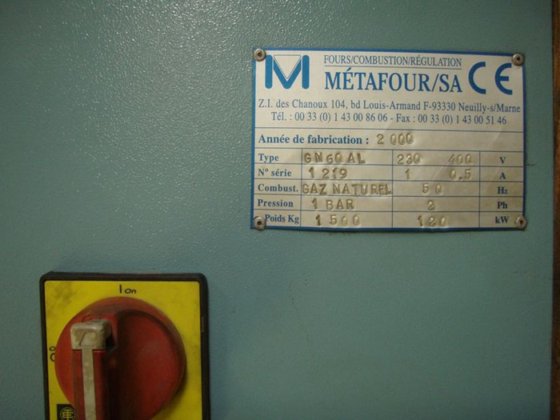 2000 固定式保温熔化炉，气体，用于 150 公斤铝，METAFOUR