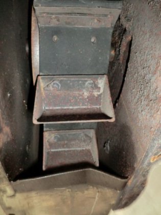 小型斗式提升机，中心距 3750 毫米