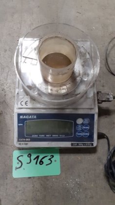 实验室天平 NAGATA 及其附件和 Formatic Handy