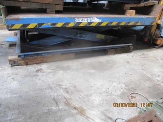 液压升降台 2060×1600mm 2t