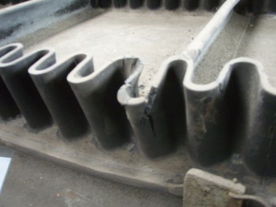 スティープベルトコンベア、バンド幅500mm