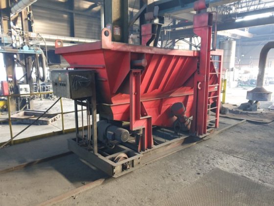 炉子装载输送机 JÖST