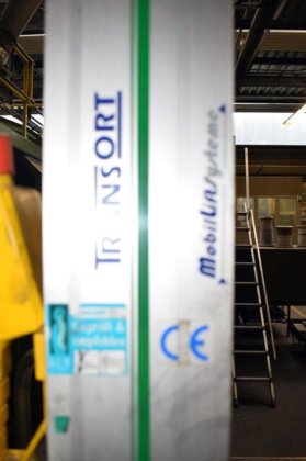 1996 电动提升装置 TRANSPORT 100 公斤