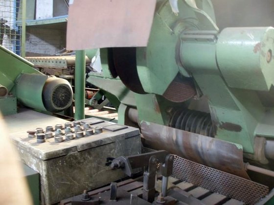 带 2 个平行圆盘的切割机，直径 300 毫米，HANS