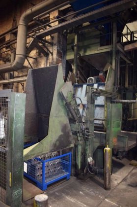 Skip and vibrating conveyor for
