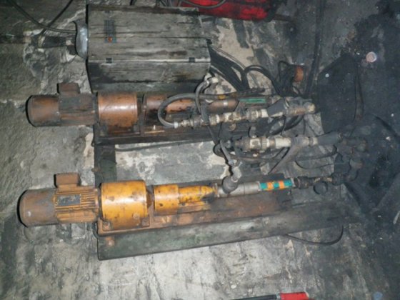 1991 双臂螺旋搅拌机 WÖHR，15 吨/小时