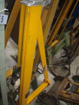 转臂 DEMAG，有效长度 2500 毫米；250 千克，KBK