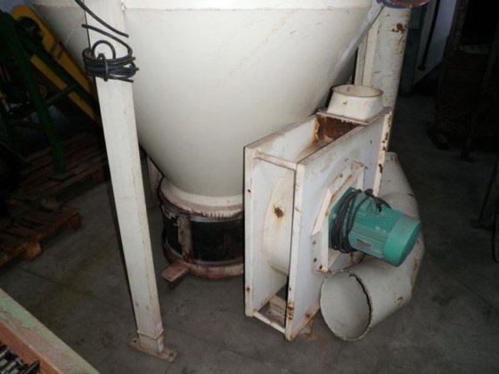 粉尘过滤器 DEVAUZE，3 000 m³ /h，过滤面积