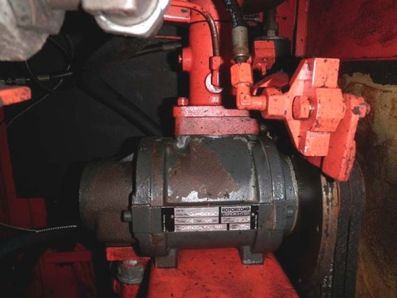 1994 スクリューコンプレッサー、22 kW、BAUER