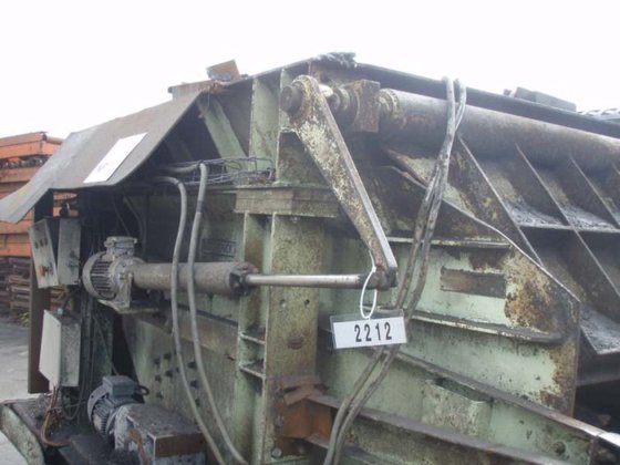 振动装载输送机 SCHENCK，3000 毫米 x 900