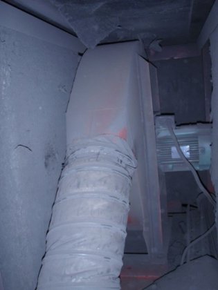 ハンガー型ショットブラストプラント SISSON-LEHMANN、タービン4基 18,5 kW