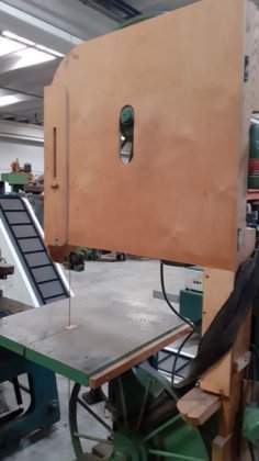 立式木材切割带锯