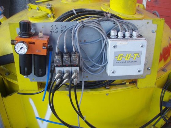 KRKS500型チャージクーラーおよび分級機GUT