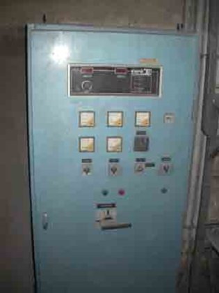 1982 KOPO 电熔融倾斜炉，500 千克，黄铜