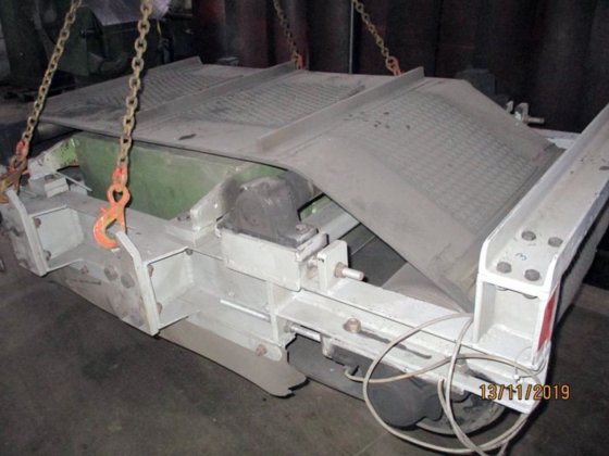 オーバーバンドマグネット、幅800mm、2.2 kW