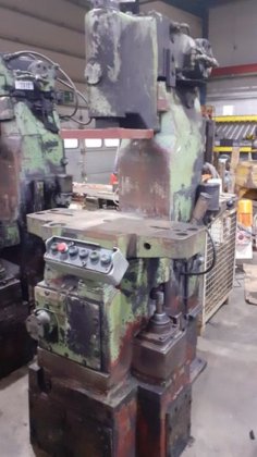 ジョルトスクイズ成形機 BMD; ARPA 300