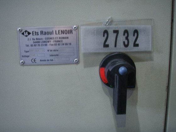 用于提升磁铁的完整控制板