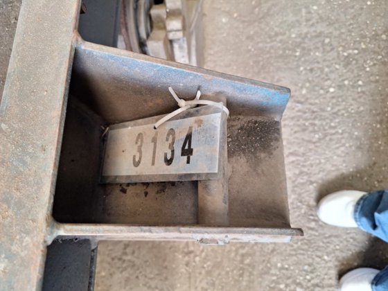 摆动振动，3000 毫米 x 280 毫米