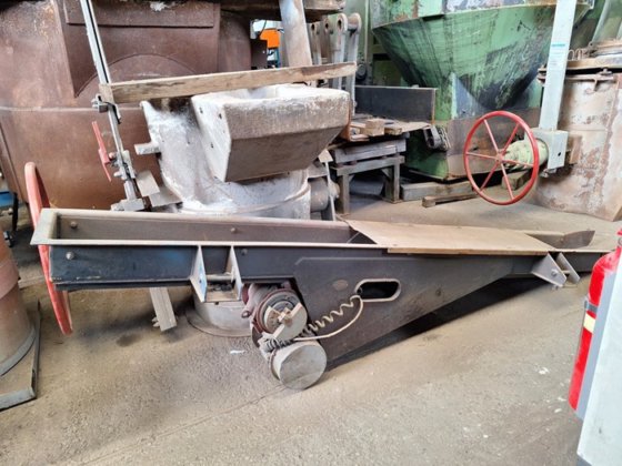 摆动振动，3000 毫米 x 280 毫米