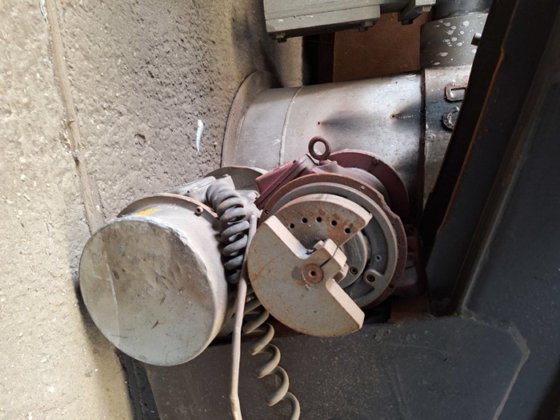 摆动振动，3000 毫米 x 280 毫米