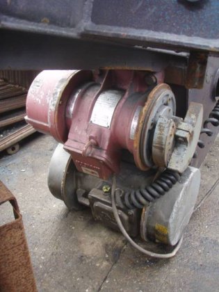 摆动振动，3000 毫米 x 280 毫米