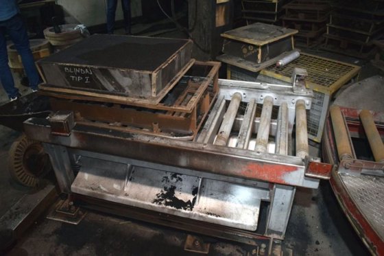 オメガ造型カルーセル付きフランサンドミキサー±5t/h