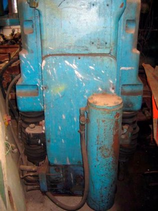 造型机 BMM，型号 QJS217PL