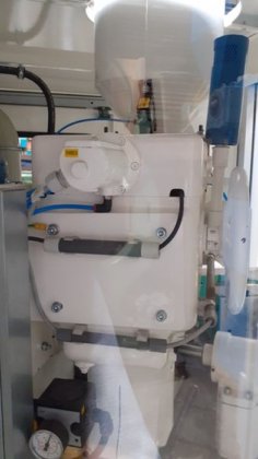 RÖPER 2.5 升射芯机，车削台 - 自动