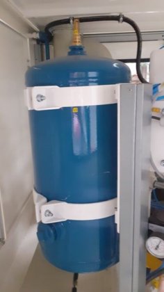 RÖPER 2.5 升射芯机，车削台 - 自动