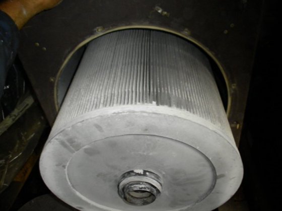 用于焊接粉尘、金属氧化物的带树干粉尘过滤器