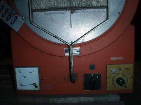 実験室用処理炉 HERAEUS、最高温度1000 °C