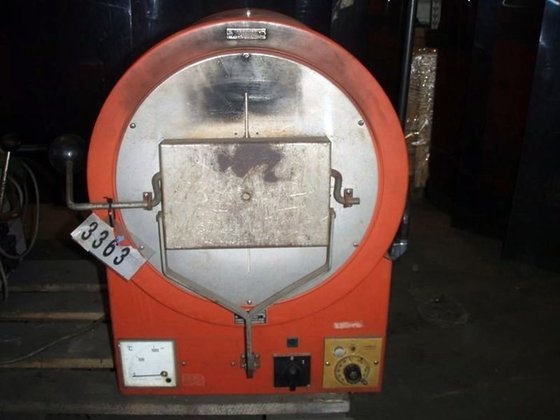 実験室用処理炉 HERAEUS、最高温度1000 °C