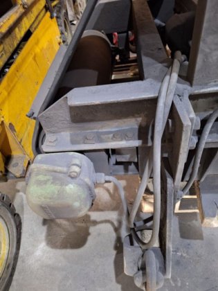 过带磁铁 1.6 千瓦