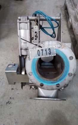 2011 サイロ出口用空気圧フラップ（2 方向）スイッチ