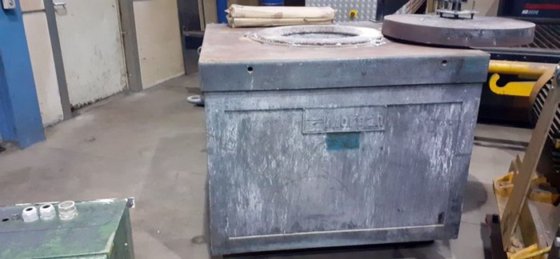 摩根 200 公斤电固定熔化炉