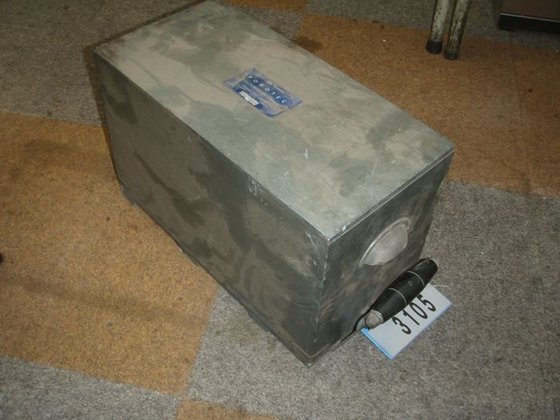 实验室用真空钟罩+泵