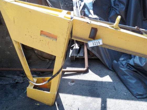 柱式回转起重机 500 千克，DEF，360 度