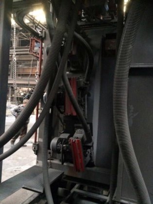 2007年 ローラーショットブラストキャビン、タービン3基、荷重1500 kg