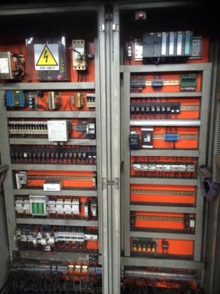 2007 RÖSLER抛丸室，3台涡轮机，载荷1500公斤