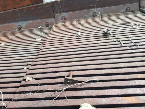 振动输送机 HEWITT ROBINS，4850 毫米 x