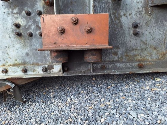 振动输送机 HEWITT ROBINS，4850 毫米 x