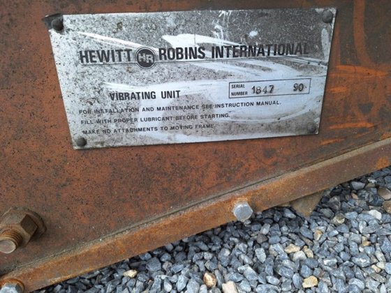 振动输送机 HEWITT ROBINS，4850 毫米 x