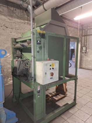 2006 箱積み用油圧傾斜装置 SCHWARZ 2000kg