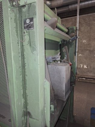 2006 箱積み用油圧傾斜装置 SCHWARZ 2000kg