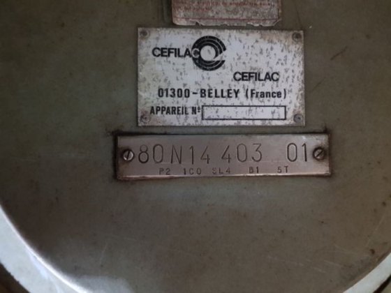 驱动电缆卷筒，20 至 30 米/电缆