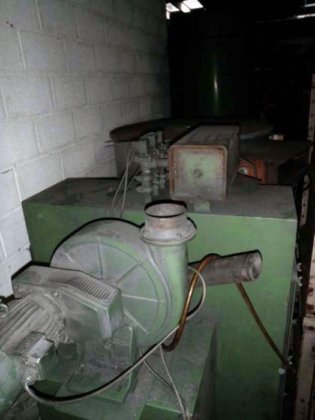 带橡胶带和粉尘过滤器的滚带式抛丸器，OMSG