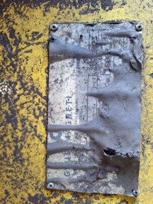 2008 年 10 吨装载起重机和磁铁 ELMEC