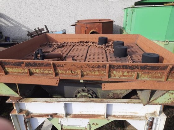 振动网格 2400 毫米 x 2300