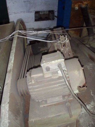 回転テーブル式ショットブラスト装置 SISSON-LEHMANN, Ø 1800 mm